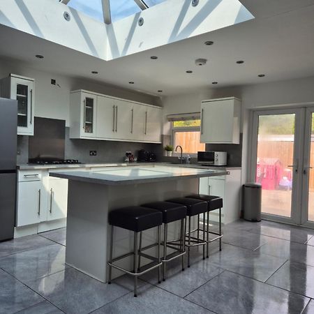 Cardiff City Centre House - Sleeps 6 外观 照片