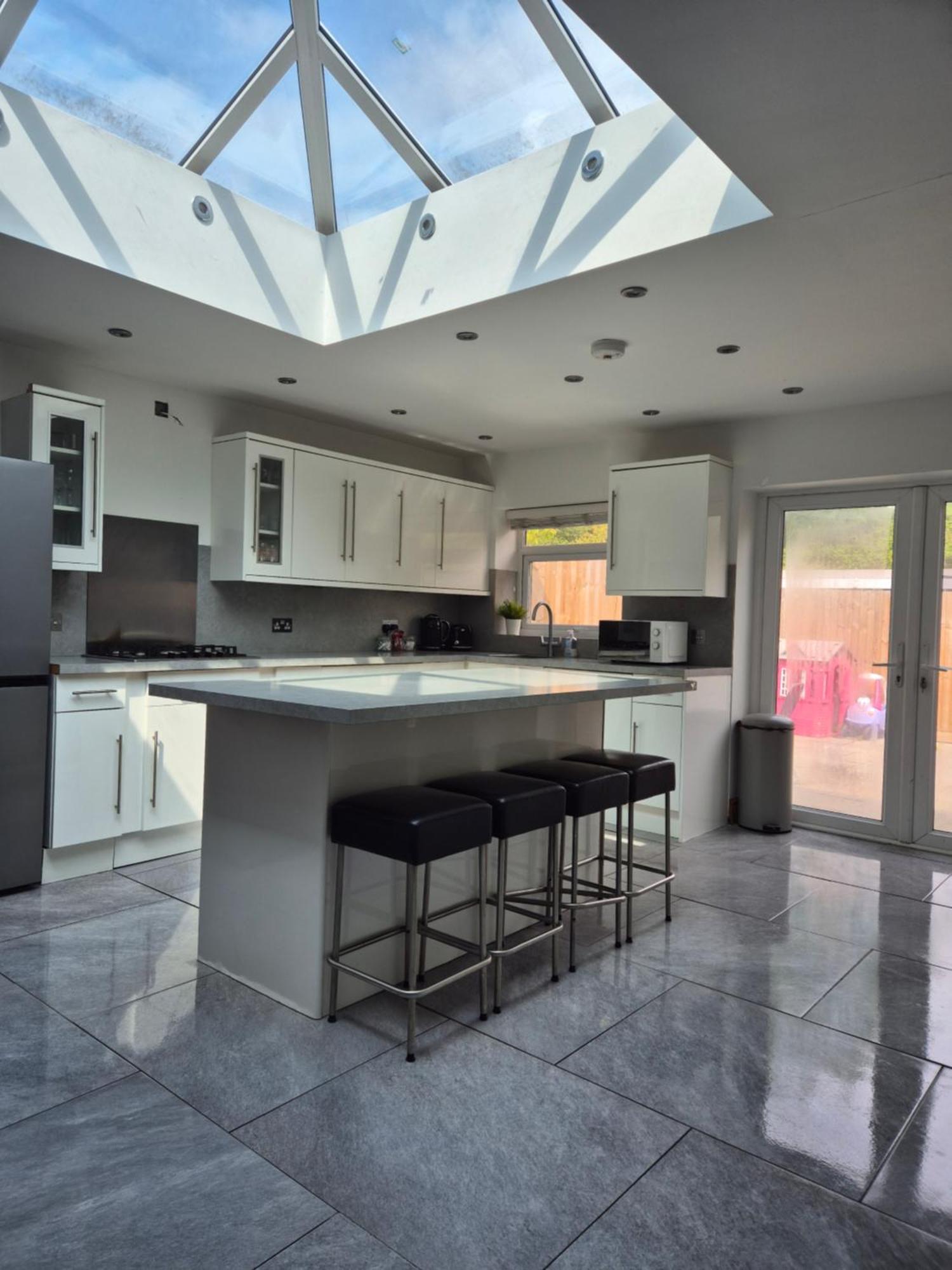 Cardiff City Centre House - Sleeps 6 外观 照片