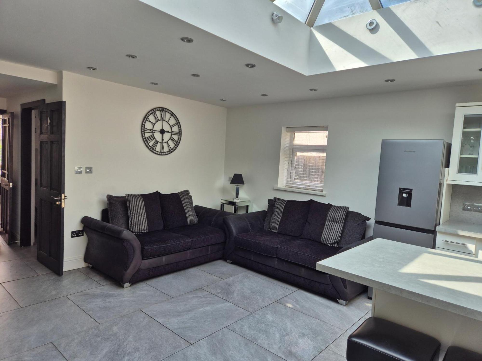 Cardiff City Centre House - Sleeps 6 外观 照片
